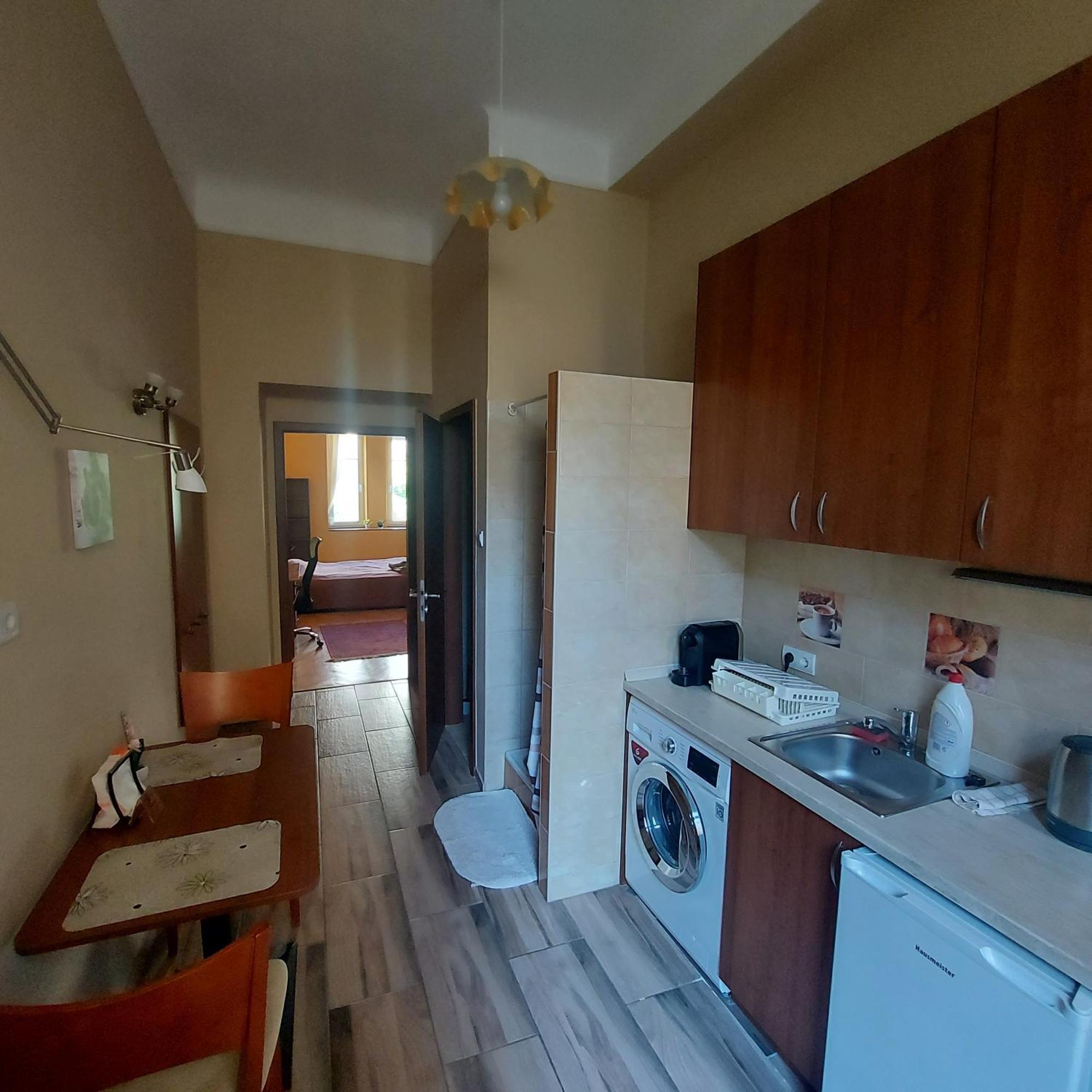 Cute Apartment Close To The Center Budapest Exteriör bild